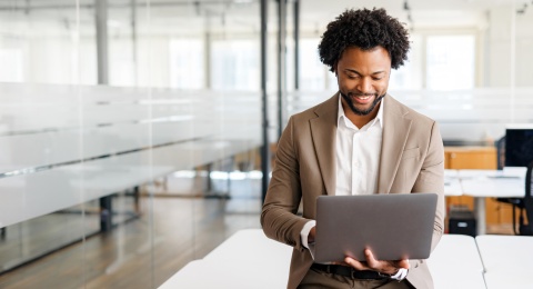 Global HR manager researching Fiji work visas