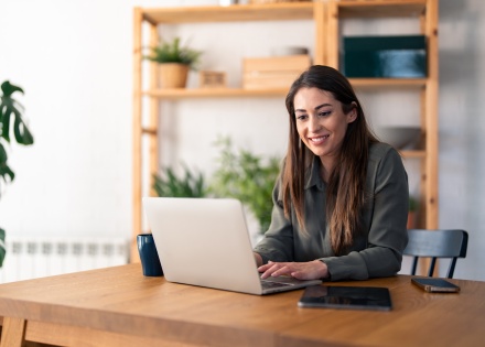  Global HR manager researching getting a work visa in Hungary